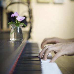 大乳女被狂揉gif图片
